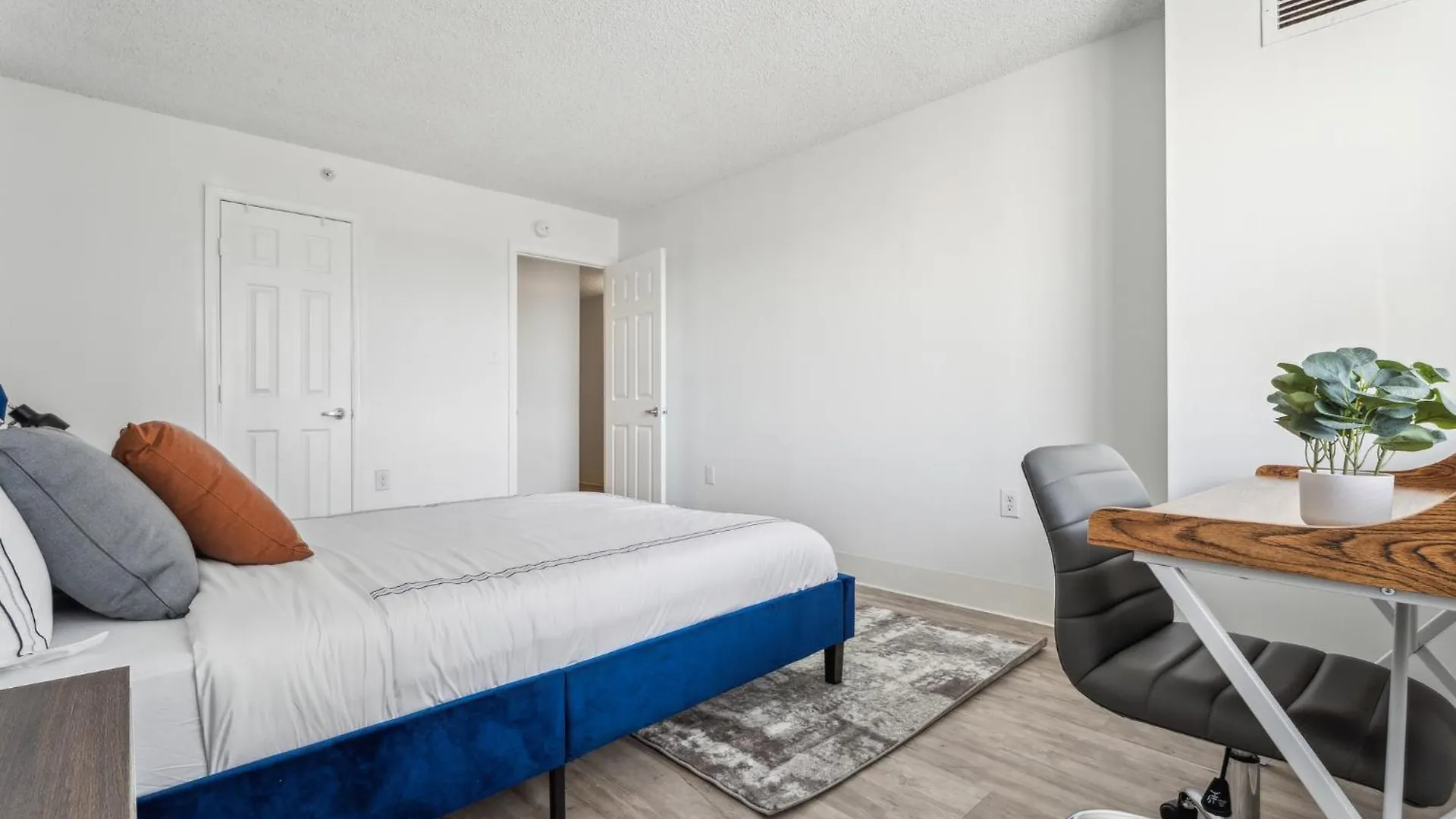 Lejlighed Legacy At Imperial Village 808 I 2 Bed 1 Bath Richmond