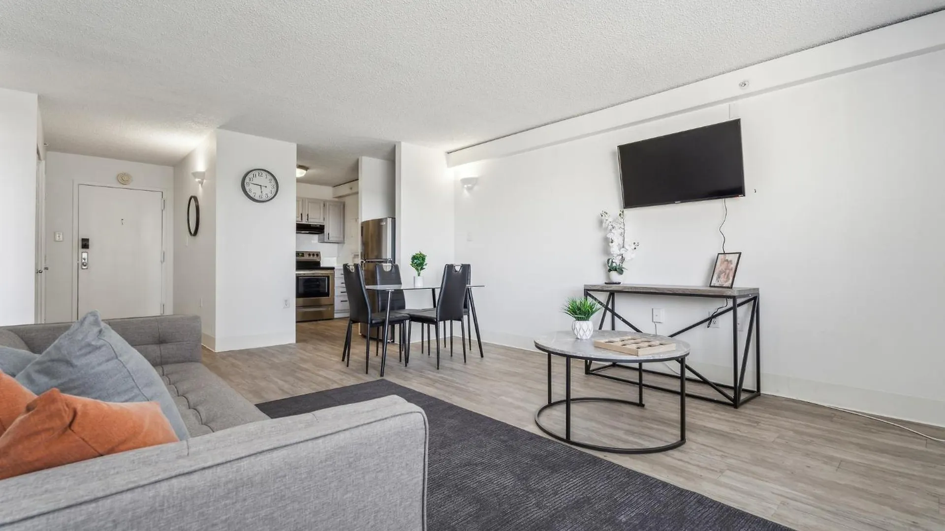 Legacy At Imperial Village 808 I 2 Bed 1 Bath Richmond 0*,